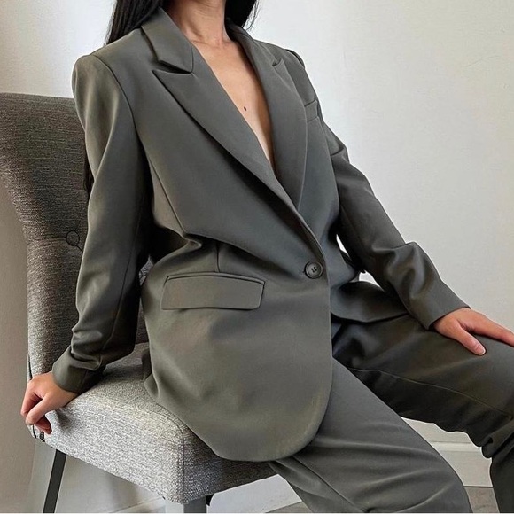 NEW WITH TAGS: Because of Alice Oversized Boyfriend Blazer — Size S, Black - Picture 3 of 6